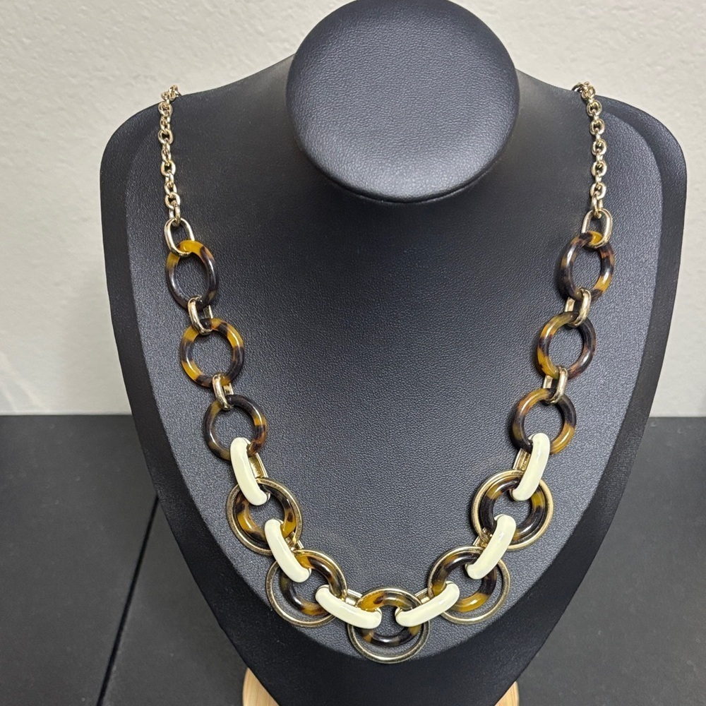 Talbots Tortoise Chunky Chain Long Necklace Gold Tone